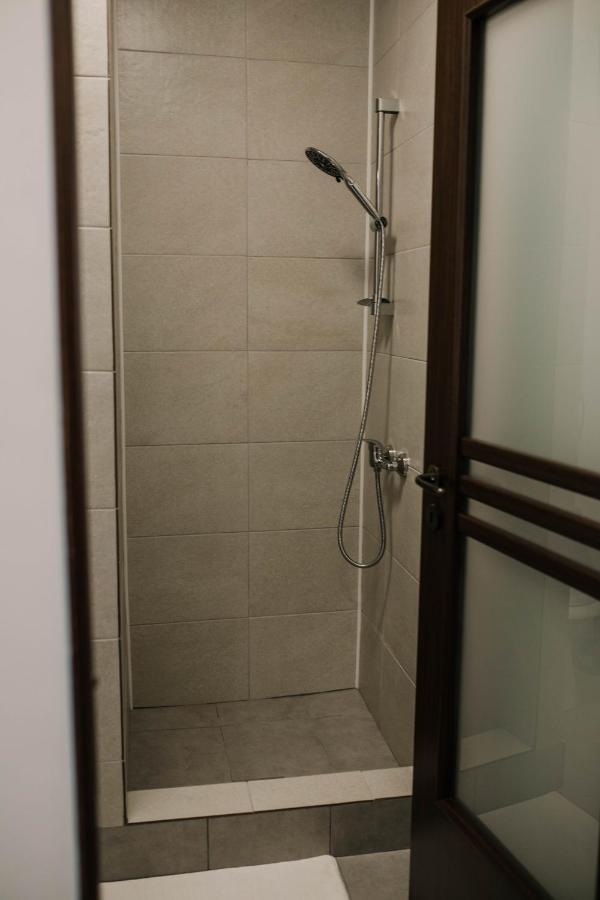 Paulaapartment&Rooms Oradea Exterior foto